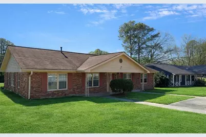 846 Wilson Circle SW, Marietta, GA 30064 - Photo 1