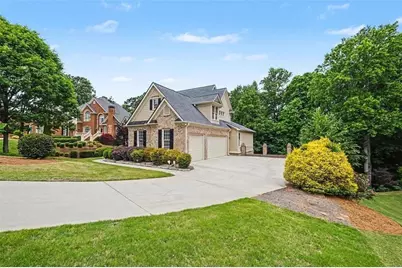 4621 Chartwell Chase Court, Flowery Branch, GA 30542 - Photo 7
