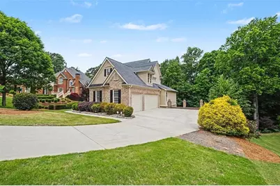 4621 Chartwell Chase Court, Flowery Branch, GA 30542 - Photo 7