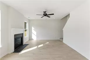 373 Waterbluff Dr, Mableton, GA 30126 - Photo 9