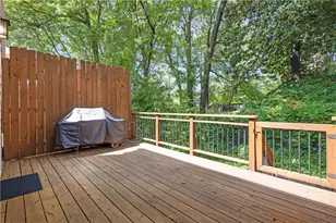 4 Holly Downs Ct NW, Atlanta, GA 30318 - Photo 21