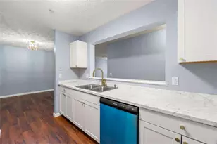 3247 Fairington Dr, Lithonia, GA 30038 - Photo 13