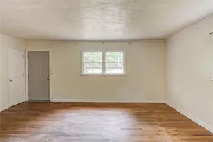 2017 Ventura St, Statham, GA 30666 - Photo 9