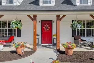 241 Fox Run, Loganville, GA 30052 - Photo 5