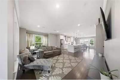 2087 Holtz Lane, Atlanta, GA 30318 - Photo 15