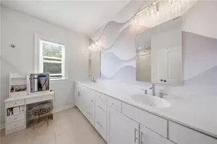 2087 Holtz Ln, Atlanta, GA 30318 - Photo 21