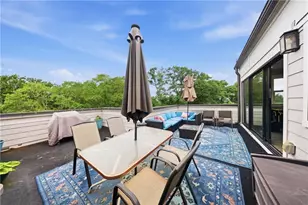 2087 Holtz Ln, Atlanta, GA 30318 - Photo 31