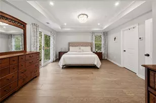 2087 Holtz Ln, Atlanta, GA 30318 - Photo 19