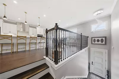 2087 Holtz Lane, Atlanta, GA 30318 - Photo 3
