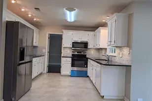 749 Flowers Crossing, Lawrenceville, GA 30044 - Photo 5