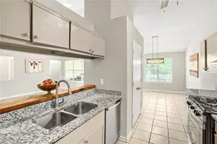 2096 W Morgan's Bluff Ct, Lithonia, GA 30058 - Photo 5