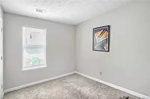 2096 W Morgan's Bluff Ct, Lithonia, GA 30058 - Photo 9