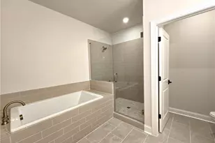 1005 Crown Oak St, Alpharetta, GA 30022 - Photo 23