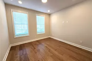 1005 Crown Oak St, Alpharetta, GA 30022 - Photo 5