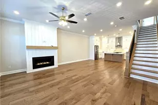 1005 Crown Oak St, Alpharetta, GA 30022 - Photo 9