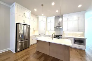 1005 Crown Oak St, Alpharetta, GA 30022 - Photo 11