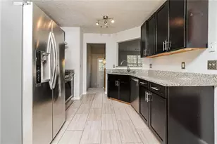 3579 Dyer Parke Ln SW, Marietta, GA 30060 - Photo 5