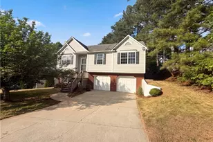 3579 Dyer Parke Ln SW, Marietta, GA 30060 - Photo 3