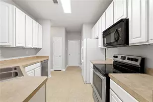 1006 Ivydale Cir, Lawrenceville, GA 30045 - Photo 9