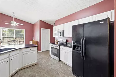 21 Field Stone Circle, Jefferson, GA 30549 - Photo 15