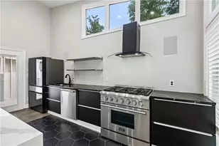 215 Camden Rd NE, Atlanta, GA 30309 - Photo 13