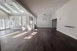 215 Camden Rd NE, Atlanta, GA 30309 - Photo 9