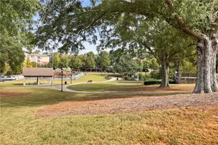 2035 Drew Dr NW, Atlanta, GA 30318 - Photo 39