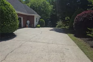 3632 Creekstone Dr, Gainesville, GA 30506 - Photo 3
