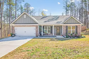 171 Lauren Ct, Statham, GA 30666 - Photo 3
