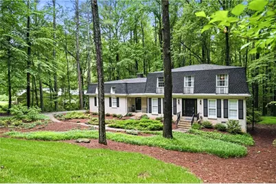 2399 Deer Ridge Drive, Stone Mountain, GA 30087 - Photo 3