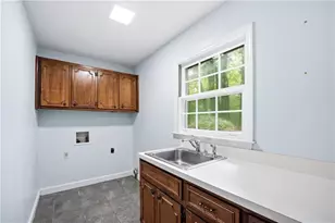 2399 Deer Ridge Dr, Stone Mountain, GA 30087 - Photo 19
