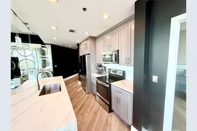 1080 Peachtree Street NE #2110, Atlanta, GA 30309 - Photo 27