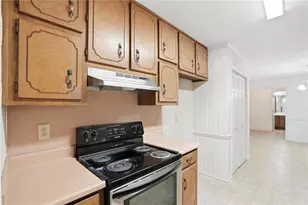 579 Scarborough Rd, Ellenwood, GA 30294 - Photo 9