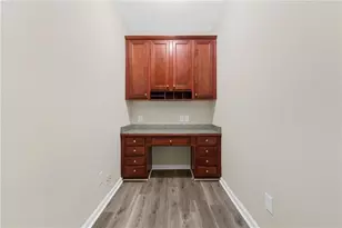 708 Village Field Ct, Suwanee, GA 30024 - Photo 17