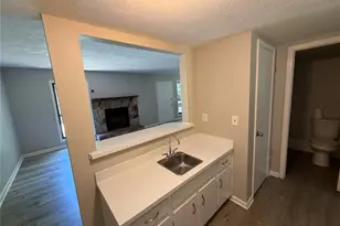 1386 Williamsburg Ln, Norcross, GA 30093 - Photo 7