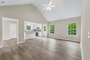 382 Arlington Ln, Commerce, GA 30529 - Photo 9