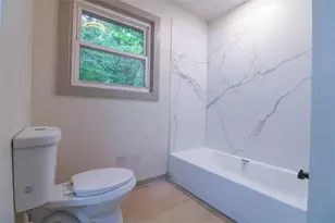 4396 Greenleaf Circle, Atlanta, GA 30331 - Photo 11