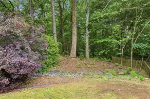 511 Carrington Ct, Canton, GA 30115 - Photo 3