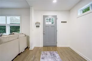 577 Commercial Ave NW, Atlanta, GA 30318 - Photo 7