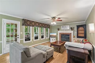 1010 Fairwood Ln NW, Acworth, GA 30101 - Photo 7