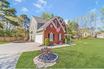 247 Garden Walk Way, Loganville, GA 30052 - Photo 3