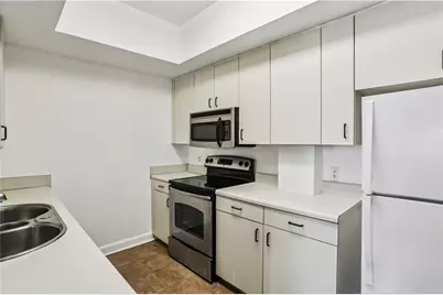 2161 Peachtree Road NE #205, Atlanta, GA 30309 - Photo 9