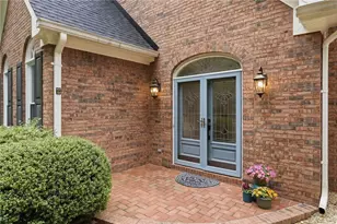 5215 Overbend Trail, Suwanee, GA 30024 - Photo 5