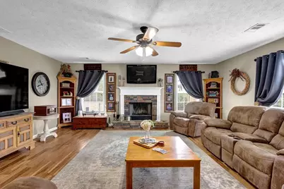 688 Country Grove Lane, Auburn, GA 30011 - Photo 11