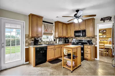 688 Country Grove Lane, Auburn, GA 30011 - Photo 15