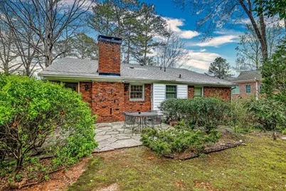 4550 Runnemede Road NW, Atlanta, GA 30327 - Photo 11