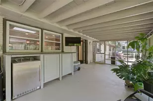 1322 Brook Forest Dr NE, Atlanta, GA 30324 - Photo 19