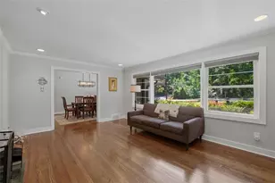 1322 Brook Forest Dr NE, Atlanta, GA 30324 - Photo 7