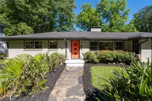 1322 Brook Forest Dr NE, Atlanta, GA 30324 - Photo 3