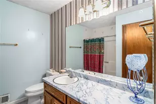 2252 Valley Creek Cir, Snellville, GA 30078 - Photo 29